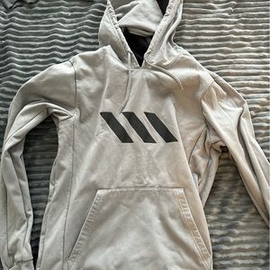 Men’s adidas sweatshirt (woman could wear too)